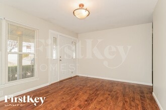 706 Boca Chica Dr in Fenton, MO - Foto de edificio - Building Photo