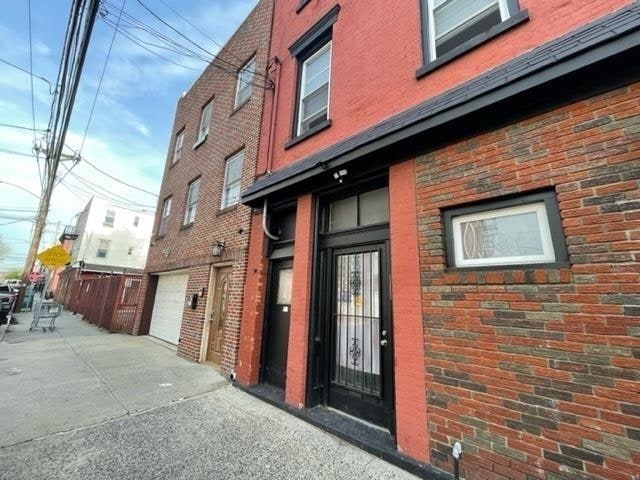 65 Franklin St in Jersey City, NJ - Building Photo - Building Photo