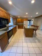 99 Bahre Corner Rd in Canton, CT - Building Photo - Building Photo