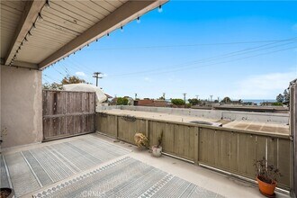 326 Thalia St in Laguna Beach, CA - Building Photo - Building Photo