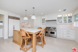 134 La Plata in Santa Barbara, CA - Building Photo - Building Photo