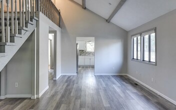 6529 Lafayette Ave in Omaha, NE - Building Photo - Building Photo