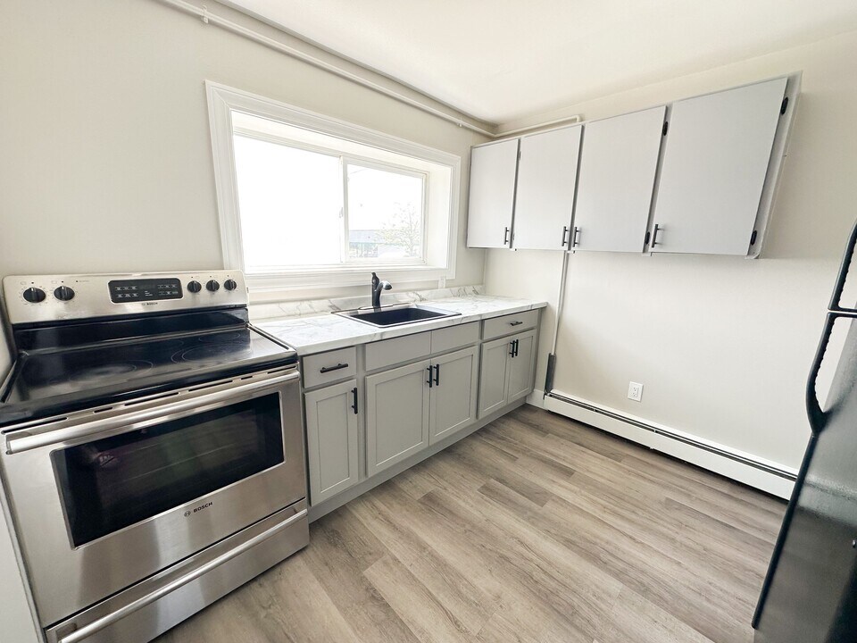 673 Greystone Terrace in Saint John, NB - Building Photo