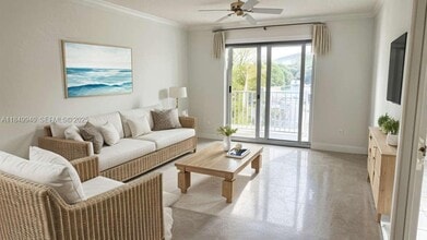 7830 Dickens Ave in Miami Beach, FL - Foto de edificio - Building Photo