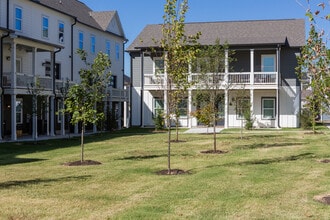 Mitchell Yards in Fayetteville, AR - Foto de edificio - Building Photo