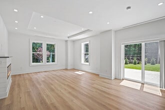 The Mark in Katonah, NY - Building Photo - Building Photo