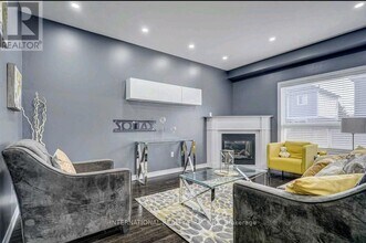 40 Forrester Dr in Clarington, ON - Building Photo - Building Photo