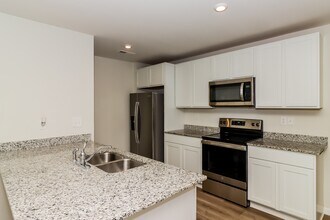 315 Century Dr in Salisbury, NC - Building Photo - Building Photo