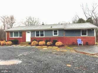 property at 19956 Broad Run Dr