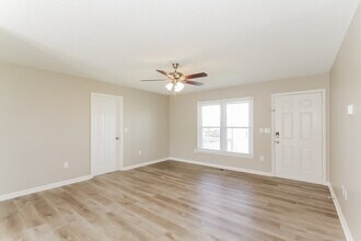 104 Dameron Rd in Bessemer City, NC - Building Photo - Building Photo