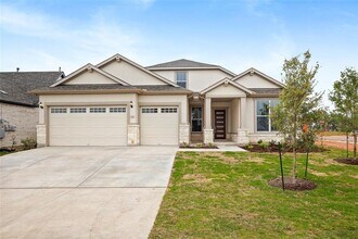 513 Barnhill Lp in Dripping Springs, TX - Building Photo - Building Photo