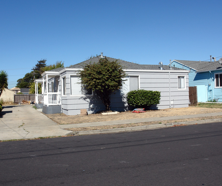 851 33rd St in Richmond, CA - Building Photo