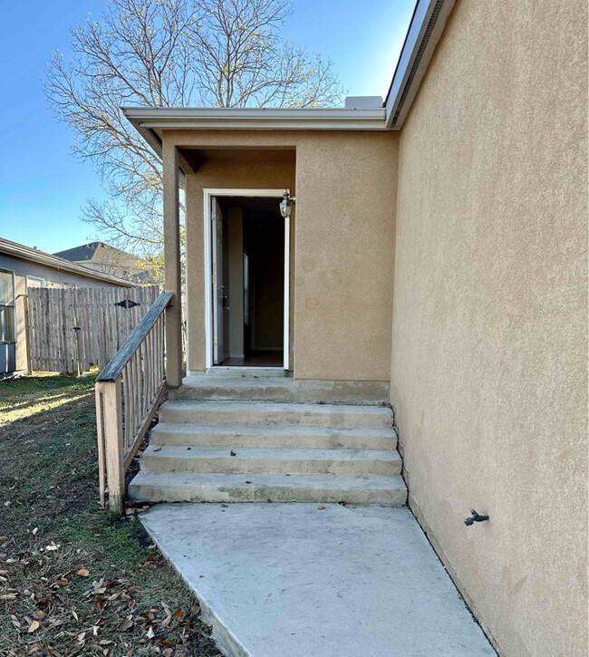 7371 Golf Vista Blvd in San Antonio, TX - Building Photo - Building Photo