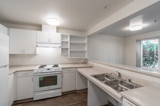 Family Tree Apartments in Everett, WA - Foto de edificio - Interior Photo