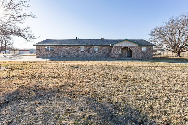 1903 126th St in Lubbock, TX - Foto de edificio - Building Photo