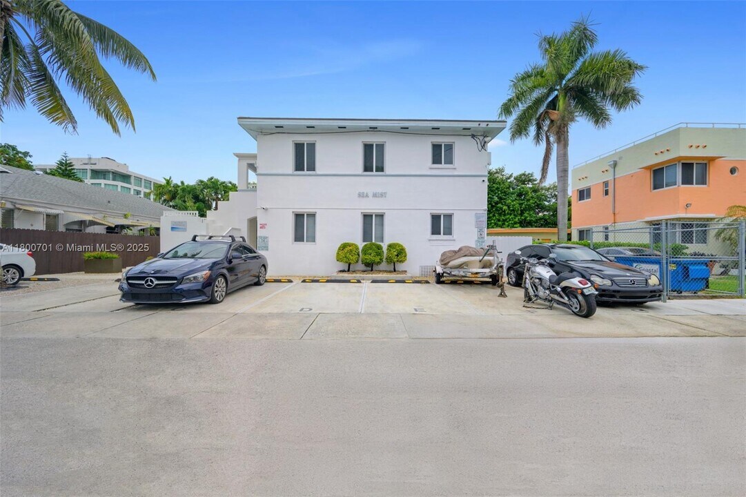 550 NE 82nd Terrace in Miami, FL - Building Photo