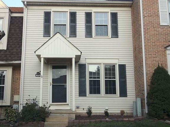 property at 713 Chimney Hill Ln