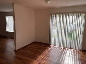 2700 Maple Hills Dr in Green Bay, WI - Building Photo - Building Photo