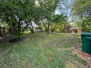 705 N Vine St in Winchester, TN - Building Photo - Building Photo