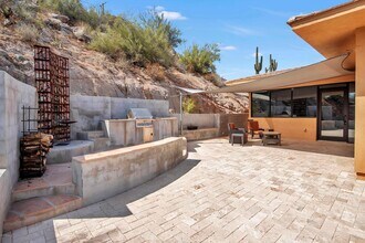 19824 N Cave Creek Rd in Phoenix, AZ - Building Photo - Building Photo