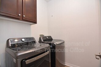 40402 Calle Real in Murrieta, CA - Building Photo - Building Photo