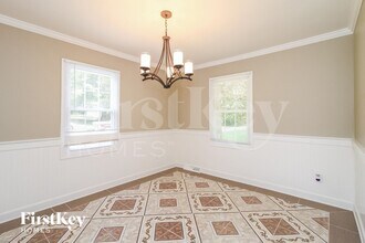 6101 Bobbybrook Dr in Clemmons, NC - Foto de edificio - Building Photo