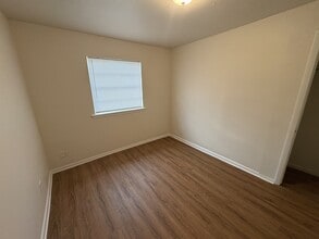 5708 N Detroit Ave in Tulsa, OK - Building Photo - Building Photo