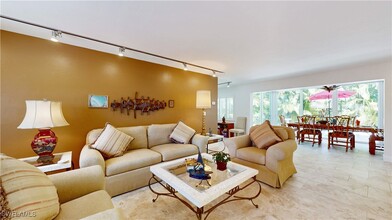 4772 West Blvd in Naples, FL - Building Photo - Building Photo