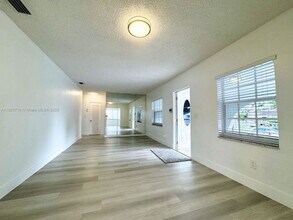 115 W 37th St in Hialeah, FL - Building Photo - Building Photo