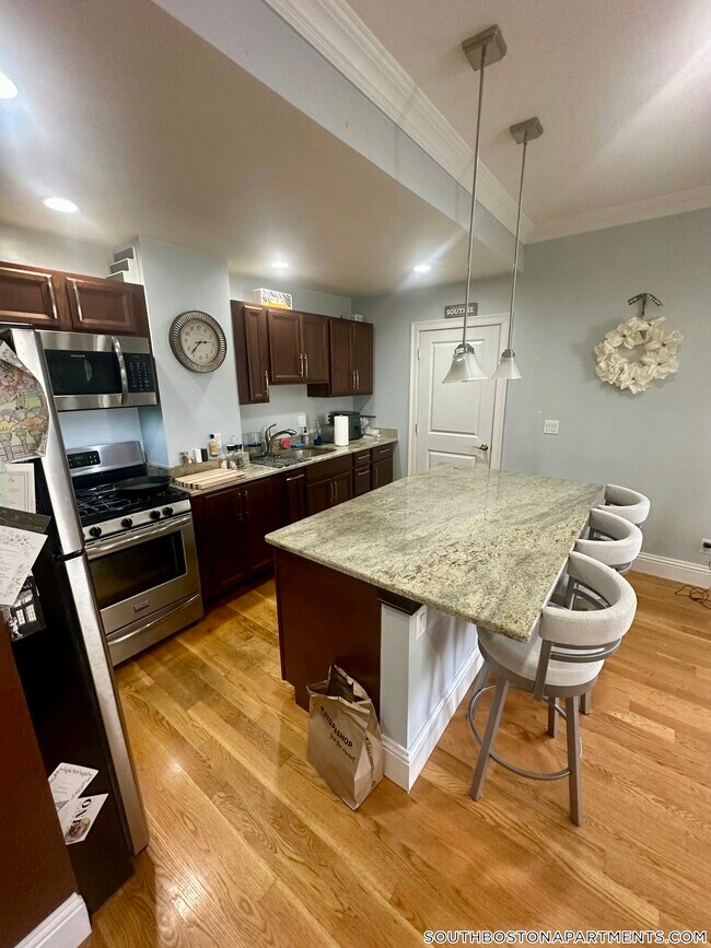209 I St in Boston, MA - Building Photo - Building Photo