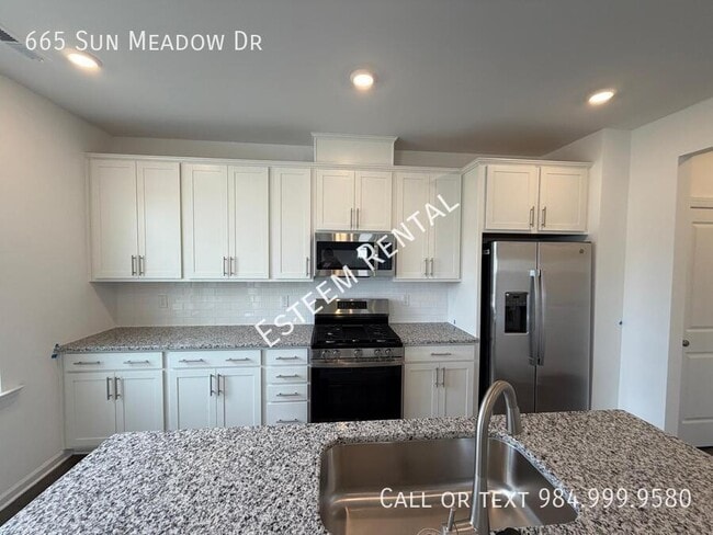 665 Sun Mdw Dr in Wake Forest, NC - Building Photo - Building Photo
