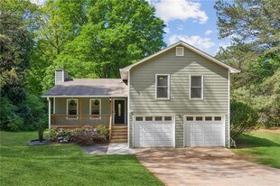 355 Cross Creek Pl, Unit 050 in Auburn, GA - Building Photo