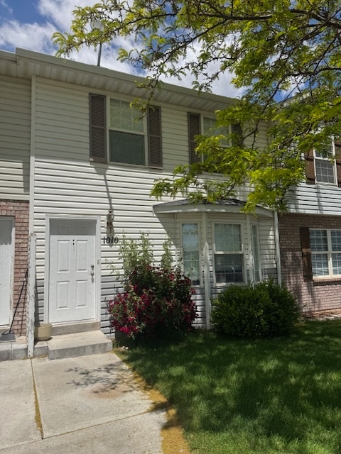 property at 1010 W 820 S