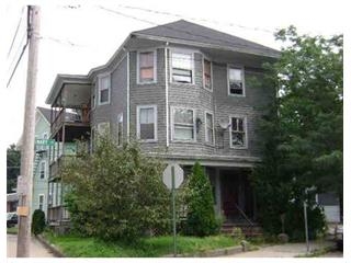 47 Mary St in Pawtucket, RI - Building Photo