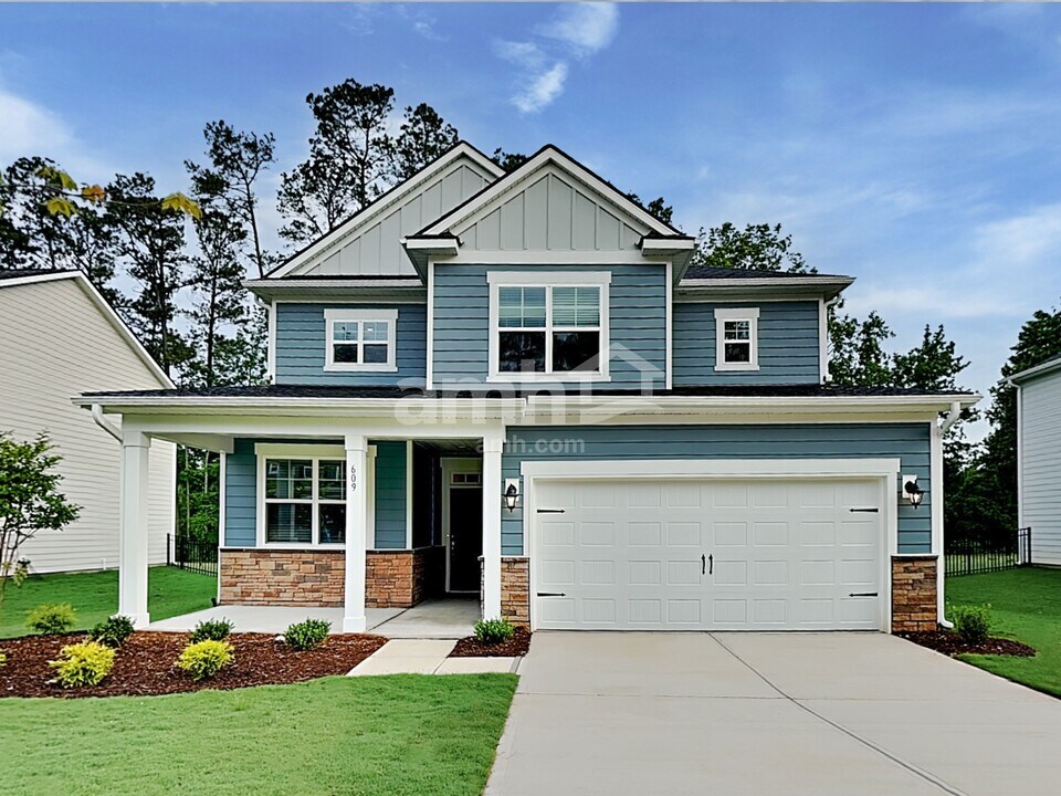 609 Rivermist Dr in Belmont, NC - Building Photo