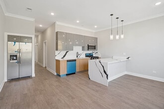 4839 W Huron St in Chicago, IL - Building Photo - Building Photo