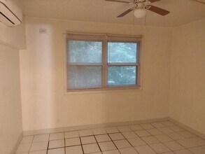 3251 SW 44th St in Fort Lauderdale, FL - Building Photo - Building Photo