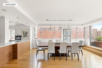 45 W 67th St in New York, NY - Building Photo - Building Photo