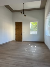 913 Wildrose Ave in Monrovia, CA - Building Photo - Building Photo