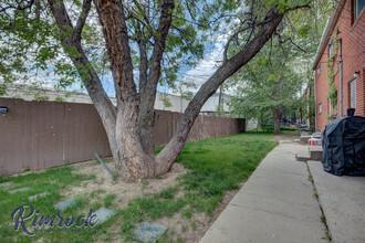 1810 Hyview Dr., Unit 1 in Casper, WY - Foto de edificio - Building Photo