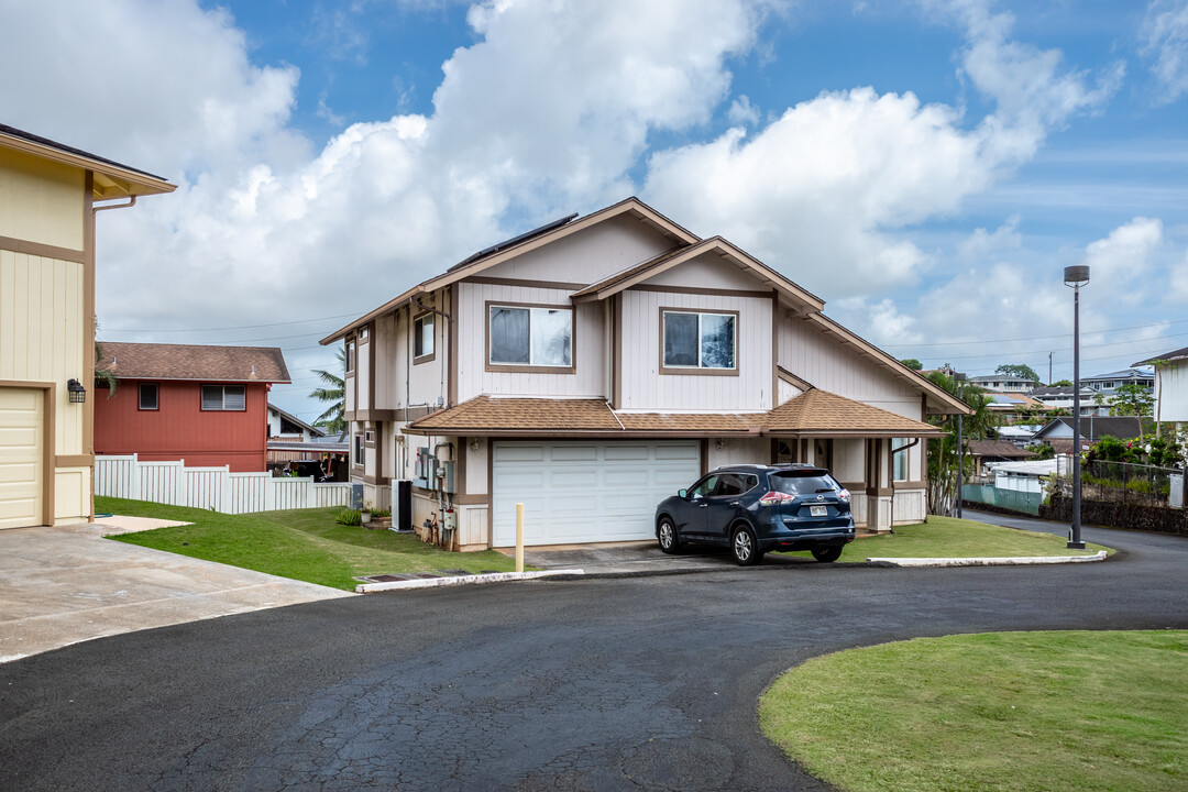 Mahinui Estates in Kaneohe, HI - Building Photo