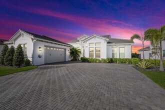 4727 Estates Cir in Westlake, FL - Building Photo - Building Photo