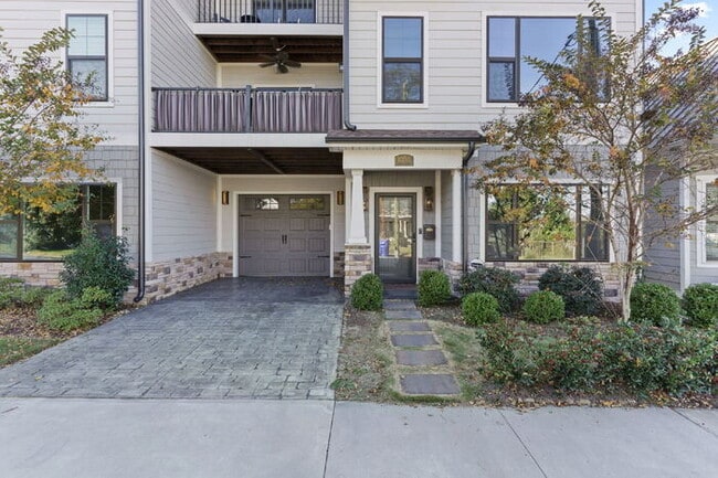 105 McCall St in Greenville, SC - Building Photo - Building Photo