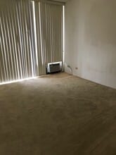 98-500 Koauka Loop, Unit 21E in Aiea, HI - Building Photo - Building Photo
