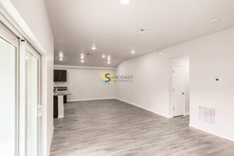 311 Norwalk Ave in Lehigh Acres, FL - Building Photo - Building Photo