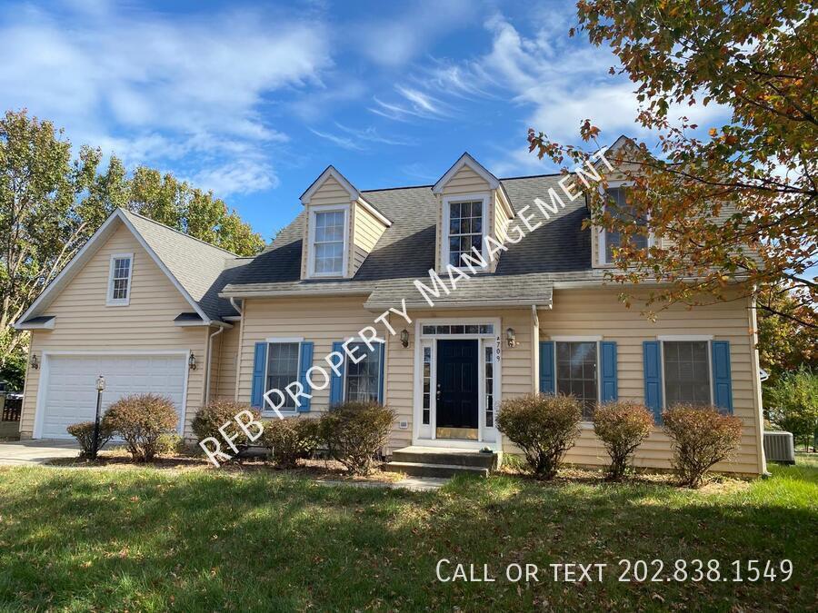 4709 Girton Ave in Shady Side, MD - Building Photo