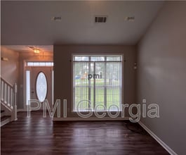 9511 Rollinghills Dr in Jonesboro, GA - Building Photo - Building Photo