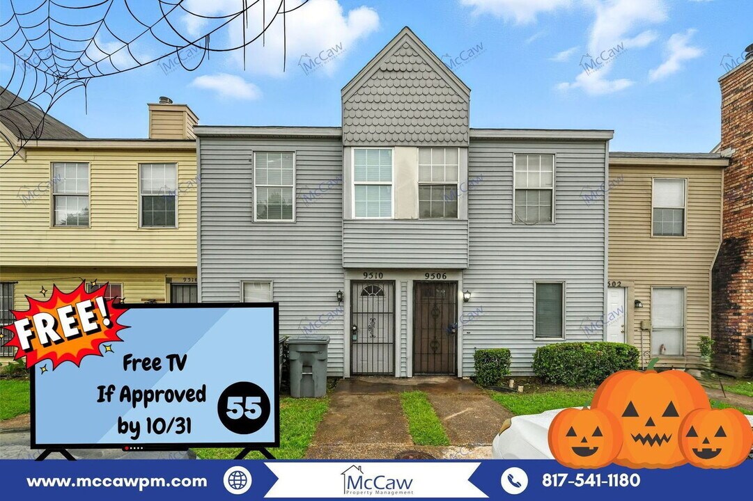 9510 Olde Towne Row in Dallas, TX - Building Photo