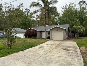 4949 Azure St in Jacksonville, FL - Building Photo - Building Photo
