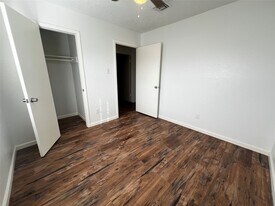 7019 Haven Creek Dr in Cypress, TX - Building Photo